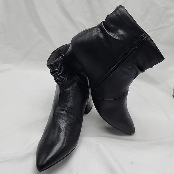 CLARKS TERESA SKIP COLOR BLUE LEATHER ZIP CLOSE ANKLE BOOT WOMEN'S SIZE 10 NWOB - Picture 14 of 16